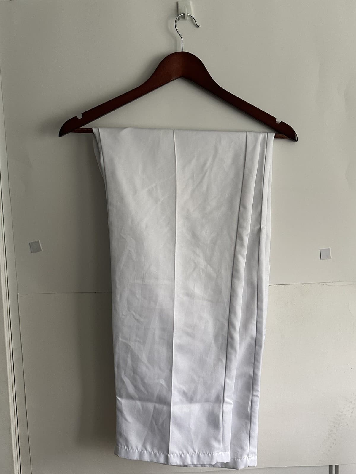 Pantalon de complet avant repassage