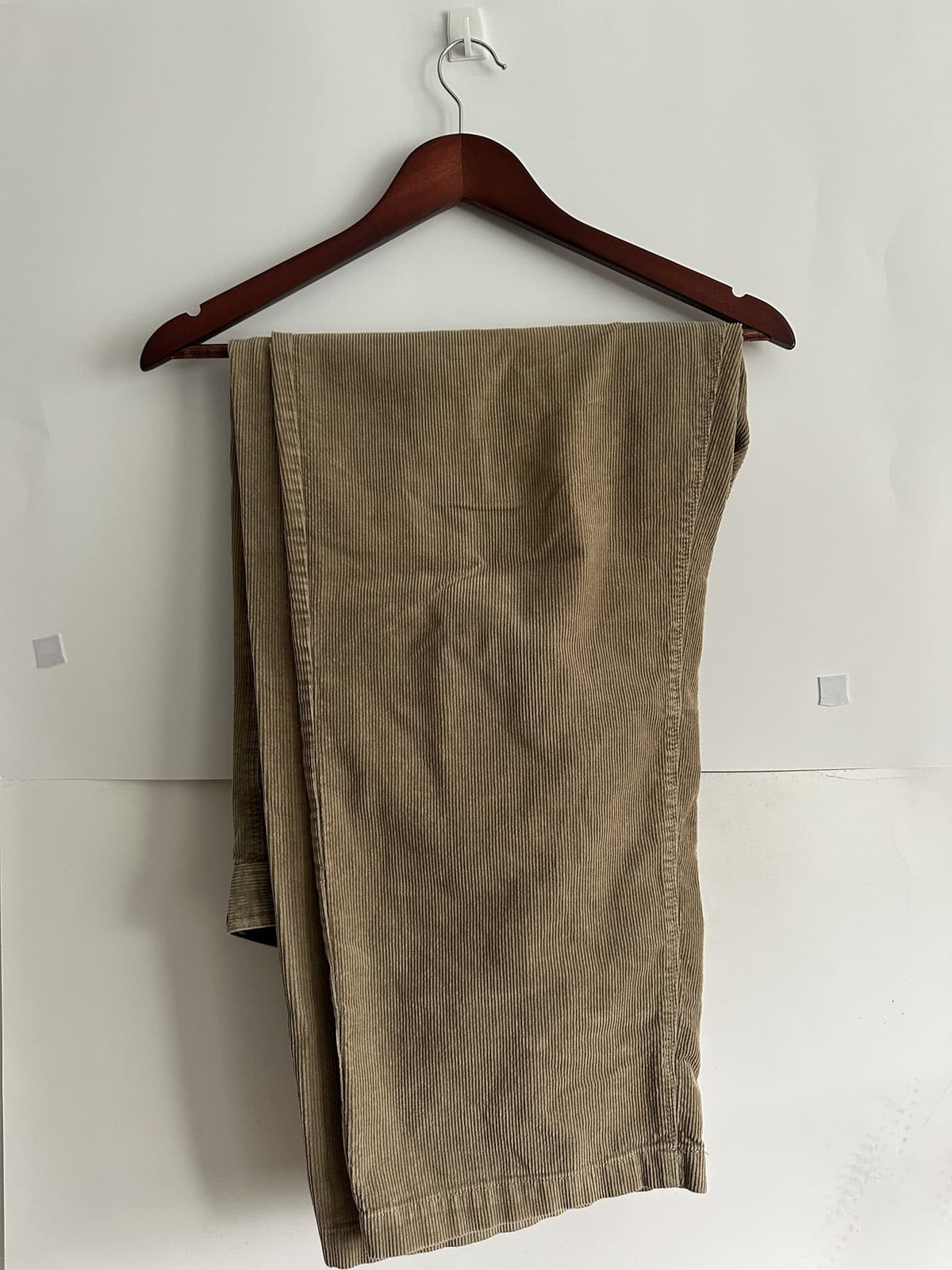 Pantalon de velours avant repassage
